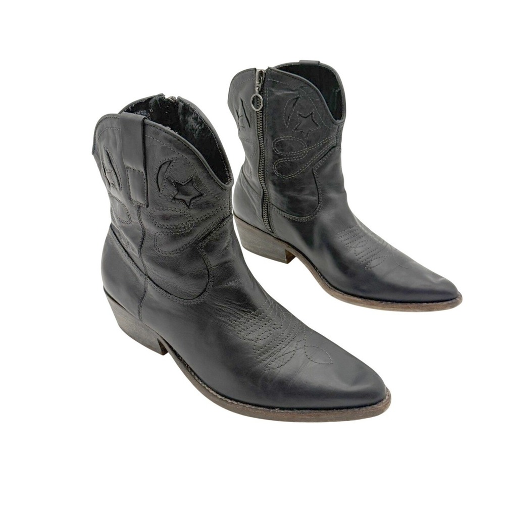ZiGiNy Size 8.5 Black Leather Celestial Western Ankle Boots Stars Moon Witchy